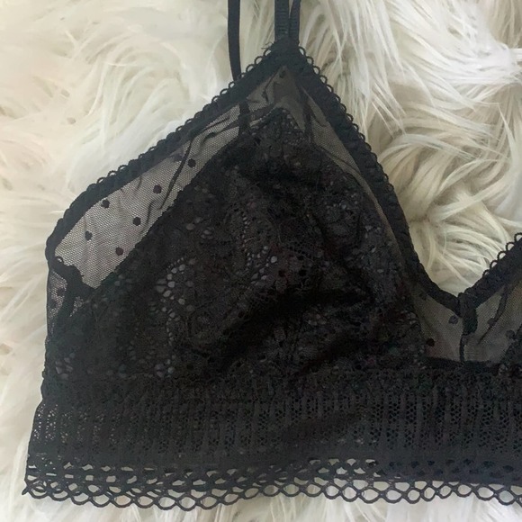 Victoria’s Secret Black Lacy Bralette Sz Medium - Picture 2 of 10